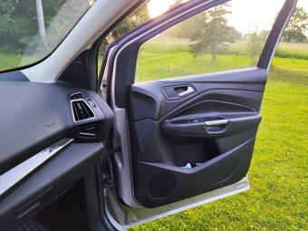 Ford Kuga 1.5 Titanium - 9