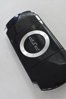 Sony Playstation Portable PSP 2000 Piano Black - 9