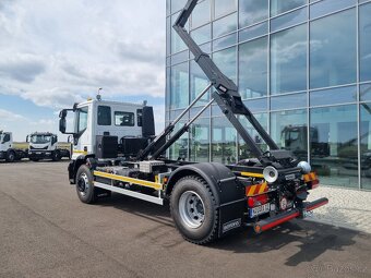 NOVÉ IVECO 180E28 EUROCARGO NOSIČ KONTEJNERU 10T - 9