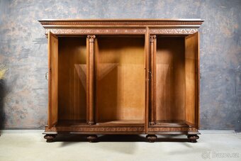 UNIKÁTNÍ STAROŽITNÁ SKŘÍŇ v Empírovém Stylu 1950 - 9