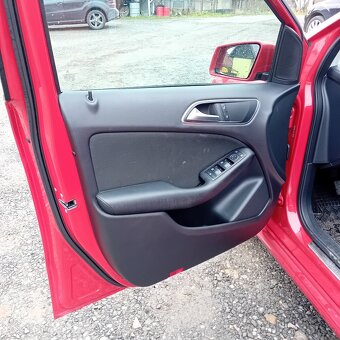 Mercedes W 246 B 180, r.v. 8/2012 - 9