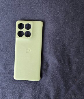 MOTOROLA EDGE 60 PRO +SPOUSTU PŘÍSLUŠENSTVÍ - 9
