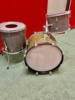 Shell set. - 9
