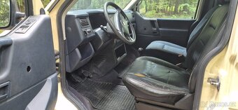 Vw t4 2.5 tdi 75kw caravelle rok 2002 - 9