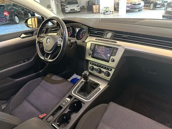 VW PASSAT VARIANT B8 2.0TDI 110KW COMFORTLINE 3/2017 NAVI - 9