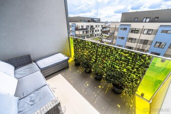 Dlouhodobý pronájem vybaveného bytu v klidné lokalitě - 9
