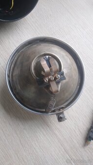 Prodám kompletní světlomet na motocykl ČZ 150C - 9