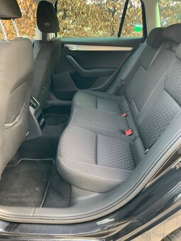 ŠKODA OCTAVIA 2.0TDI 110kw DSG - 9