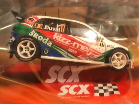 3x Škoda - Fabia a 2 různé verze Octavia WRC Scalextric - 9