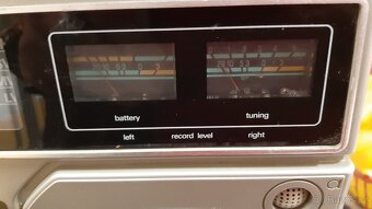 Radiomagnetofon siemens...hrál 5 minut a pak nic - 9