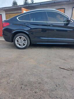 BMW X4 R18 - 9
