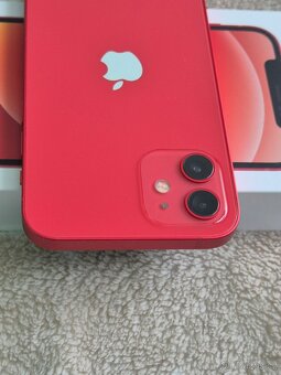 iPhone 12 64gb Red stav baterie 93% - 9