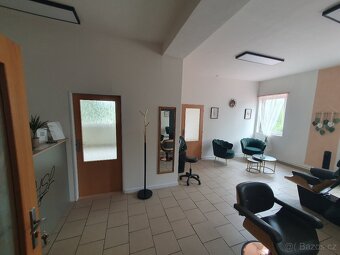 Pronájem místnosti v kadeřnickém salonu - 9