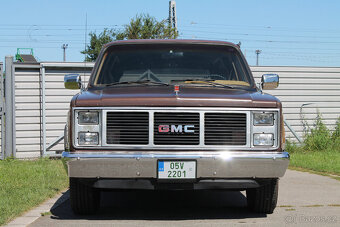 1988 GMC Suburban Sierra Classic 1500 2WD 5.7 V8 - 9