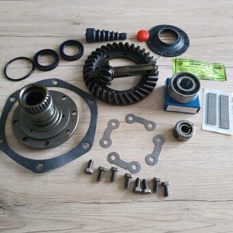 Soukolí 8/37 9/35 10/35 těsnění ložiska Dnepr k750 Ural m72 - 9