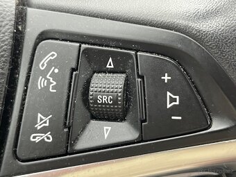 Opel Astra GTC 1.4 Turbo 140k Enjoy 2015, 103 kW, 65 300 km - 9