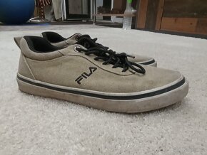 BOTY po synech - BEDNA BOT  - výborný stav - 9