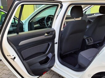 Volkswagen Passat, 2,0 TDi 4motion SERV.KNÍŽKA - 9