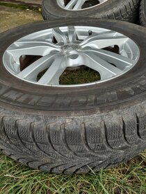 Hyundai   ix 35 , disky 6 1/2 Jx16H2       215/70R15 - 9