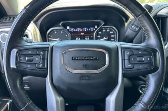 2023 GMC Sierra 3500HD Denali Crew Cab 4WD 6.6 - 9