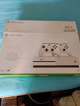 Konzole Xbox One S 1 TB, s dvěma ovladači a 4 hry - 9