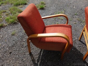 Dvě křesla Koželka a Kropáček , dobrý stav, cena je d - 9