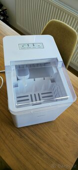 LEDOVAČ, VÝROBNÍK LEDU - 9