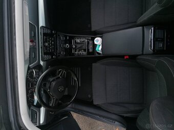 ŠKODA SUPERB 2,0TDi 110kw DSG GPS Panorama Xenon 2016 - 9