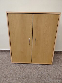 PRODÁM 2 MENŠÍ SKŘÍŇKY - 9