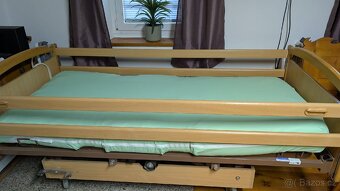 Invalidní elektrická polohovací postel - 9