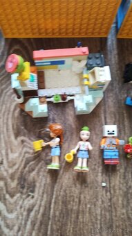 Lego nekompletní - 9