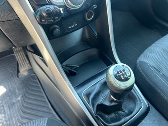 Hyundai i30 1.6CVVT - 9
