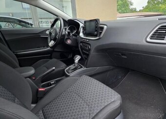 Kia Cee´d 1.5-1. MAJ.-V ZÁRUCE-TOP STAV - 9