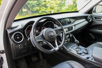 Alfa Romeo Stelvio 2.2 JTD AWD A/T - 9