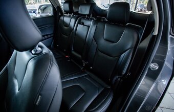 Ford Edge - 9