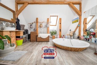 Nabízíme k prodeji luxusní domov s duší v podhůří Šumavy - v - 9