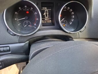 Škoda Yeti 1.2TSI 77kw Klima Model 2011 - 9