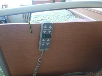 Elektrická polohovací postel s bočnicemi - 9