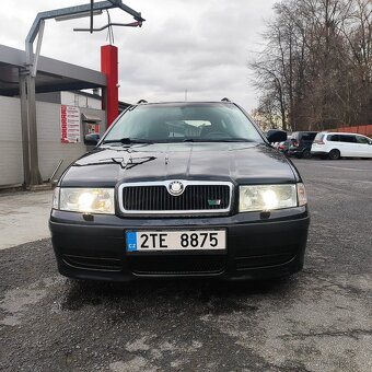 Rezervace - Škoda Octavia 1.8t RS Combi - 9