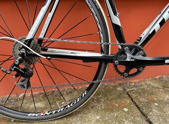 TREK vel. 58 - 9