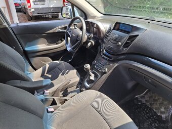 Chevrolet Orlando 2.0 cdti 7 mistny  problem tesneni pod hla - 9