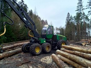 Harvestor John Deere 1170e - 9