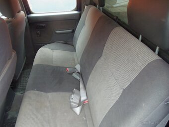 Nissan Navara 2.5 TD 4x4 tažné 3t ČR původ - 9