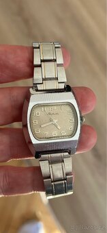 Mechanické hodinky Raketa TV - 9