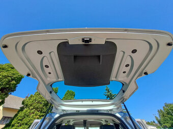Prodám Dacia Lodgy 1,6 SCe 75kW Stepway - 9