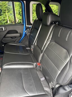 JEEP WRANGLER 743.800 Kč bez DPH SAHARA 2.0 4xe PHEV RV 2021 - 9