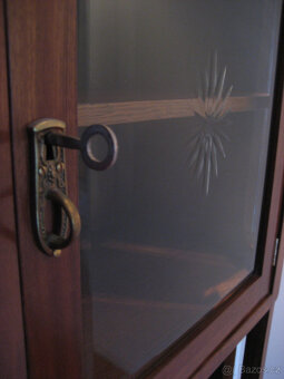 Secesní buffe, možné rozdělit jako komodu - 9