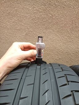 LETNÍ pneu Continental 235/40/r19 4ks - 9