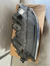5nb tiguan svetlo predni leve - 9