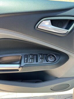 Ford C-MAX 1.6i 110KW, Tažné, Panorama - 9